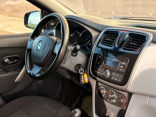 Renault Sandero Confort, 2014 года, пробег 132716 км