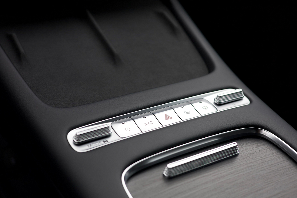 Geely EX5 EM-i Макс, серебряный