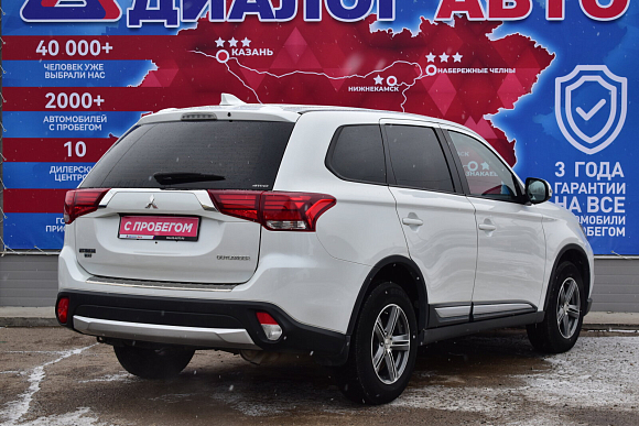 Mitsubishi Outlander Instyle (2018-2021), 2018 года, пробег 93700 км