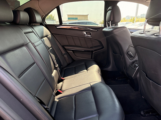 Mercedes-Benz E-Класс, 2010 года, пробег 251538 км