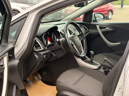 Opel Astra Enjoy, 2011 года, пробег 182000 км
