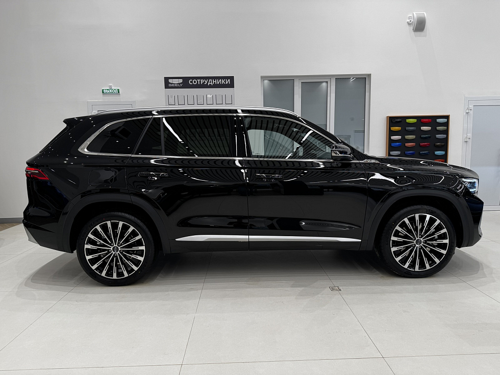 Geely Monjaro Flagship SE, черный