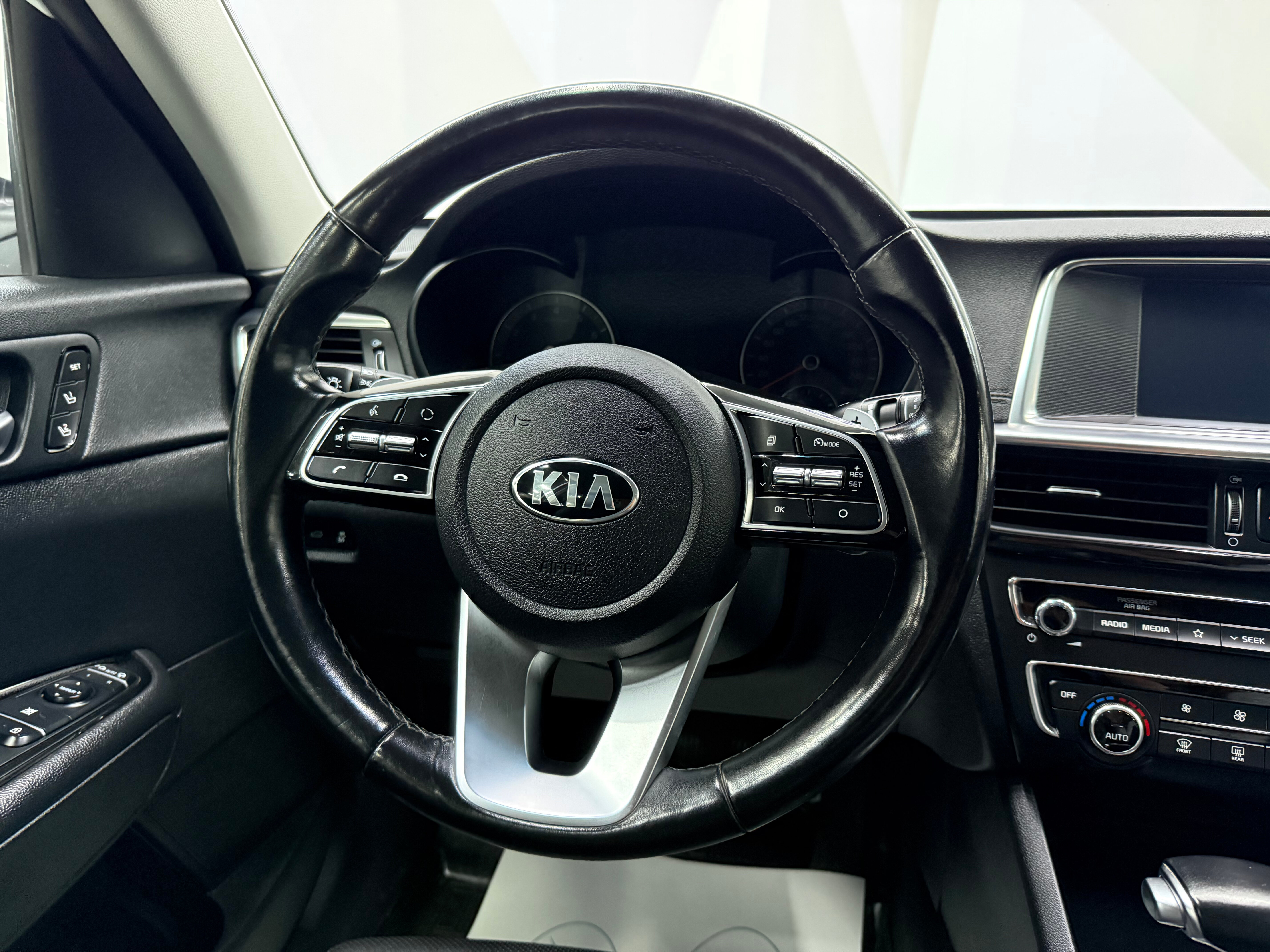Kia Optima Prestige, 2019 года, пробег 116836 км