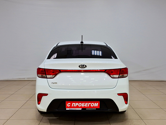 Kia Rio Luxe, 2019 года, пробег 141818 км