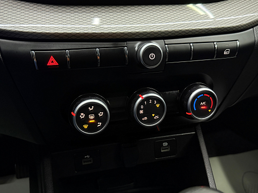 Lada (ВАЗ) Vesta, 2023 года, пробег 33945 км