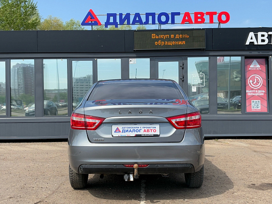 Lada (ВАЗ) Vesta Comfort, 2018 года, пробег 122000 км