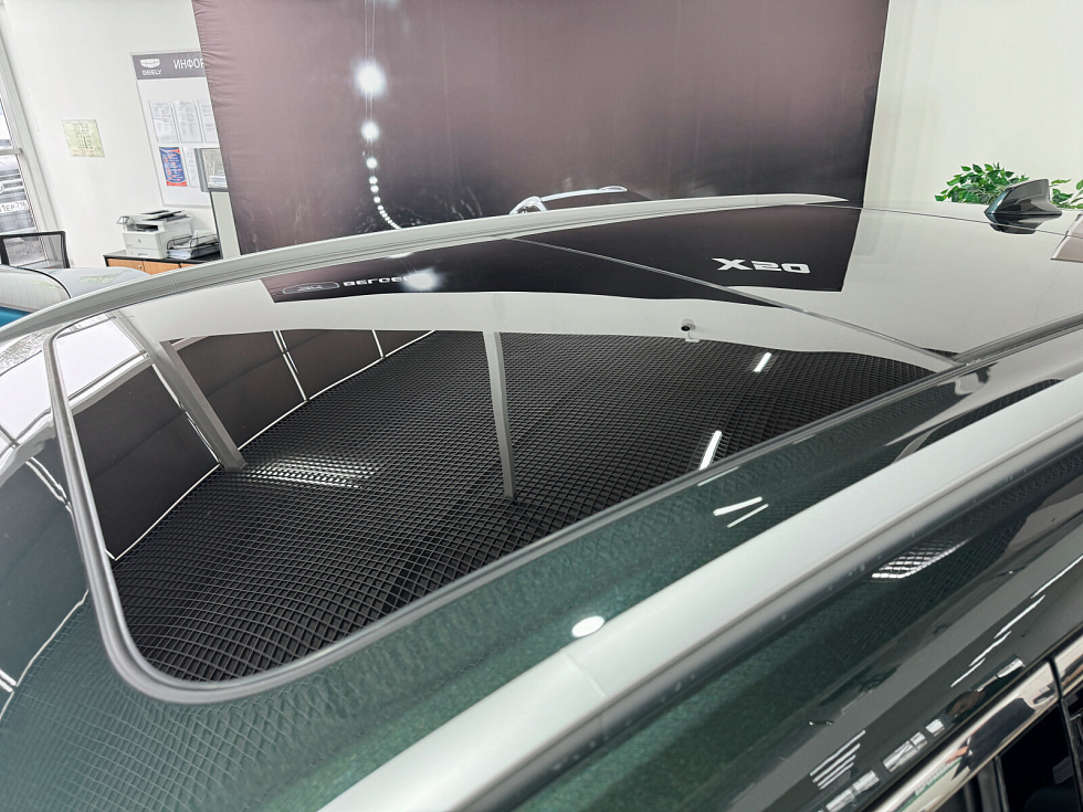 Geely Atlas Flagship Sport, зеленый