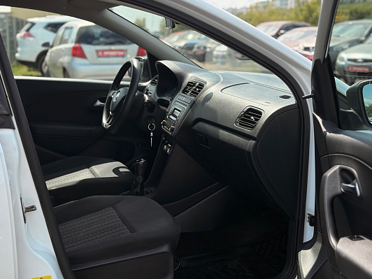 Volkswagen Polo Trendline, 2019 года, пробег 67468 км