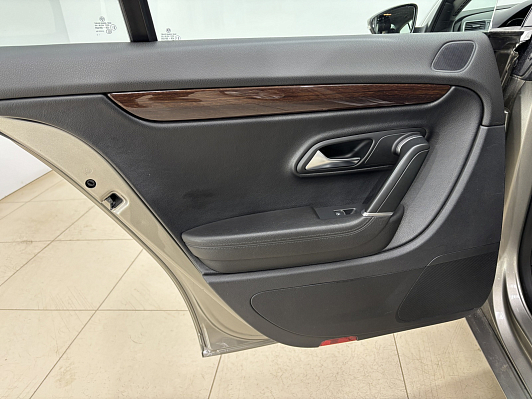 Volkswagen Passat CC, 2011 года, пробег 170207 км
