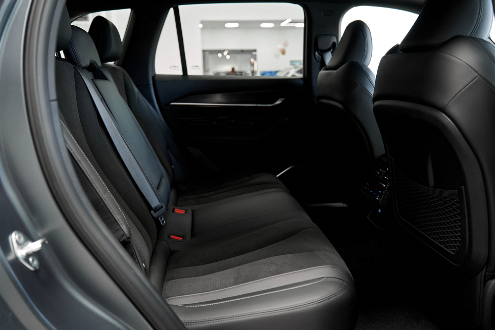 Geely Monjaro Exclusive, серый