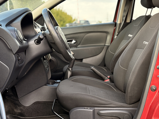 Renault Sandero Confort, 2016 года, пробег 146000 км