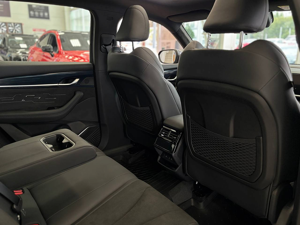 Geely Monjaro Люкс (2023-2025), серый