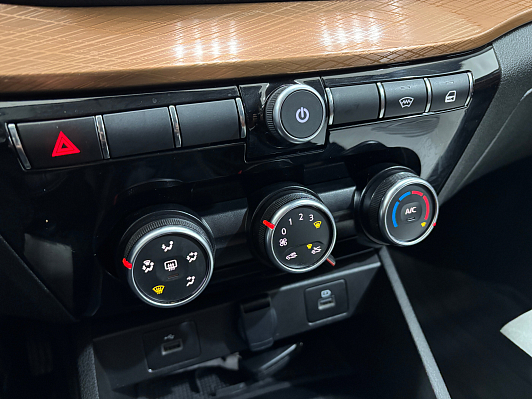 Lada (ВАЗ) Vesta Драйв, 2024 года, пробег 33922 км