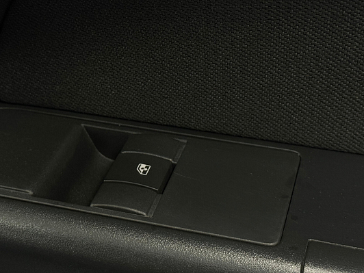 Opel Astra, 2011 года, пробег 245000 км