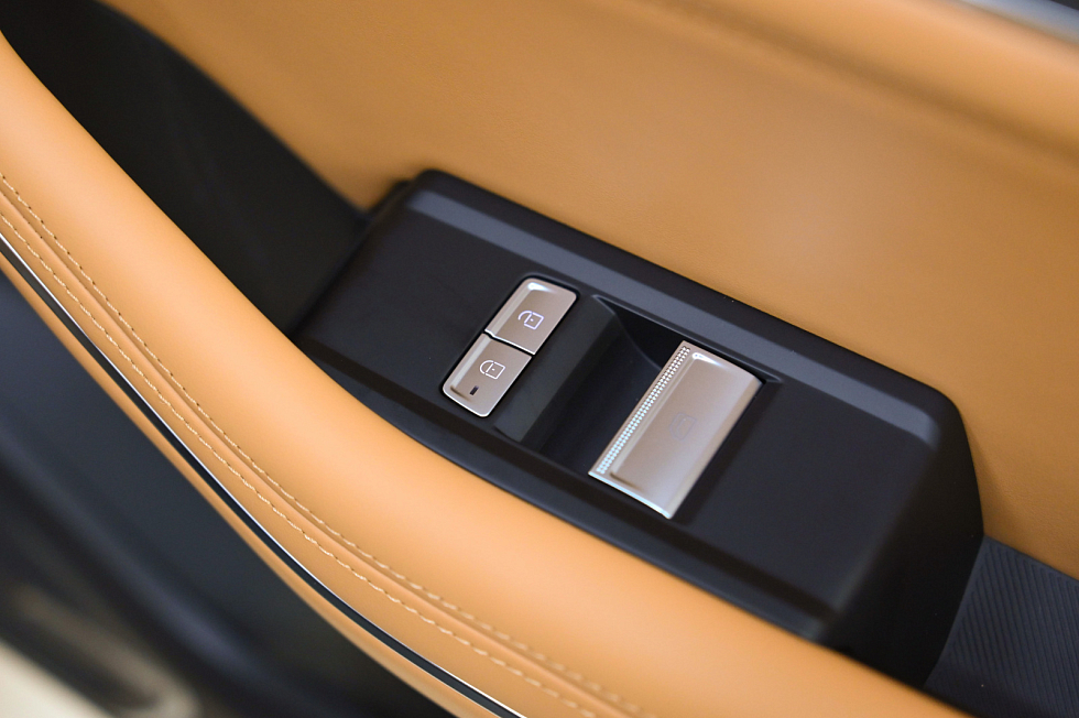 Nordcross 001 Ultra, черный