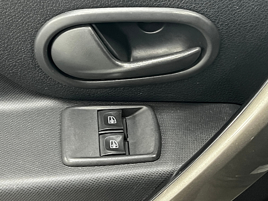 Renault Sandero Stepway Life, 2018 года, пробег 104000 км