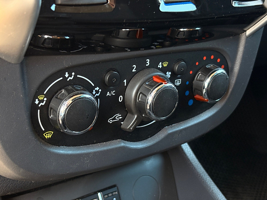 Lada (ВАЗ) Largus Luxe 5 мест Prestige, 2021 года, пробег 74618 км