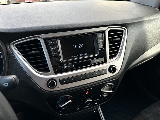 Hyundai Solaris Comfort + Winter + Safety, 2019 года, пробег 190100 км