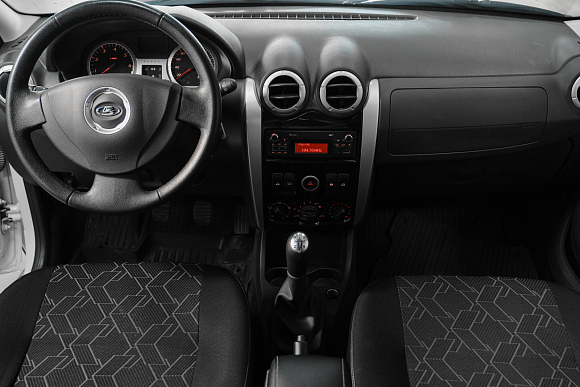 Lada (ВАЗ) Largus Luxe (5 мест), 2019 года, пробег 81000 км