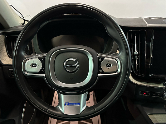 Volvo XC60 Inscription, 2018 года, пробег 52500 км
