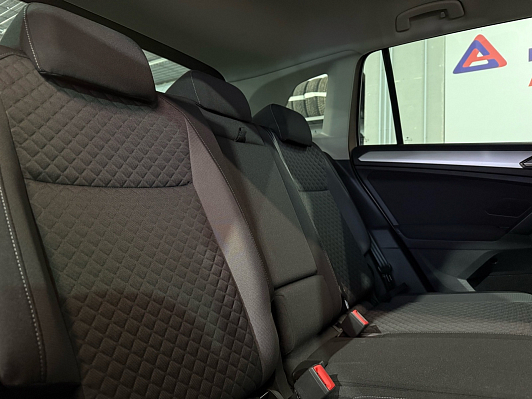 Volkswagen Tiguan Trendline, 2017 года, пробег 45000 км