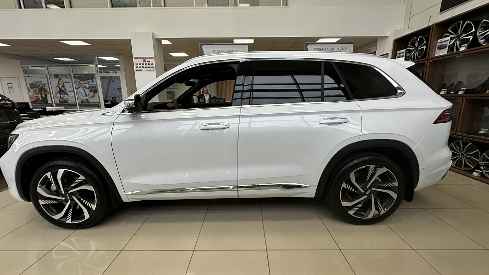 Geely Monjaro Флагман, белый
