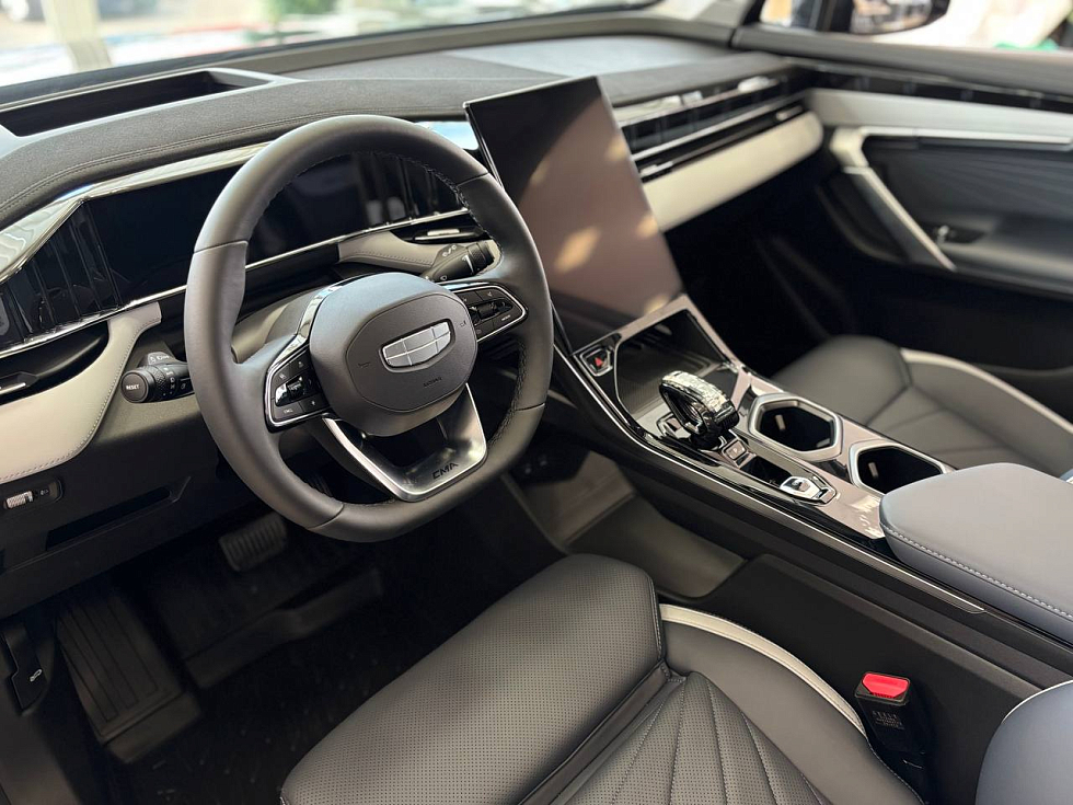 Geely Atlas Флагман, зеленый