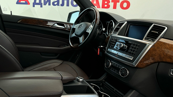 Mercedes-Benz M-Класс, 2011 года, пробег 148000 км