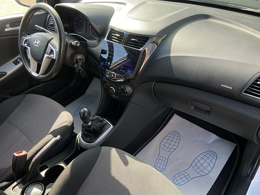 Hyundai Solaris Active, 2013 года, пробег 285000 км