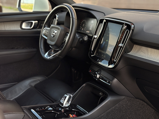 Volvo XC40 Inscription (MY18-20), 2018 года, пробег 159601 км