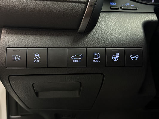Toyota Camry Элеганс Safety, 2020 года, пробег 134000 км