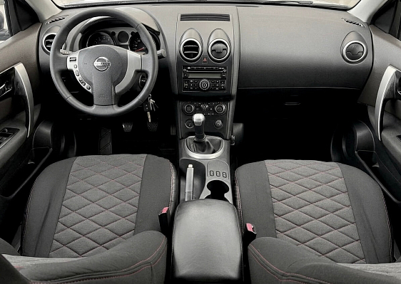 Nissan Qashqai SE+, 2008 года, пробег 241510 км