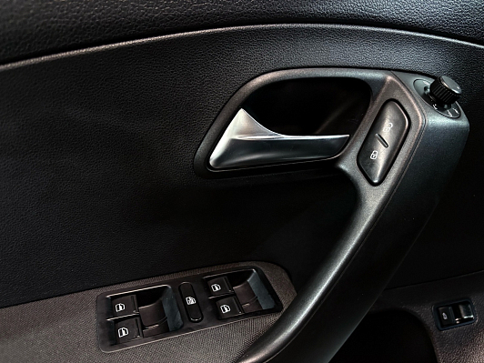 Volkswagen Polo Comfortline, 2018 года, пробег 187000 км