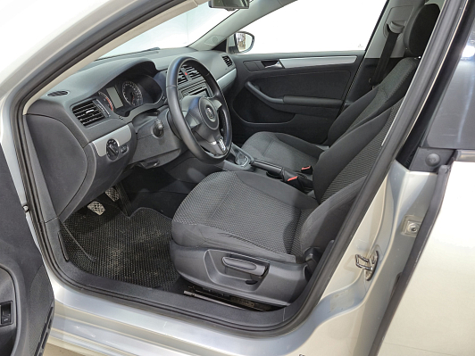 Volkswagen Jetta Comfortline, 2011 года, пробег 180000 км