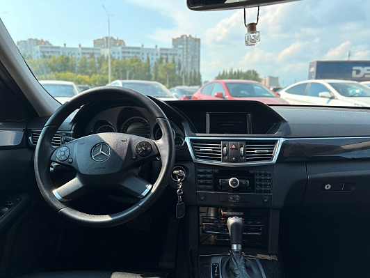 Mercedes-Benz E-Класс, 2010 года, пробег 251538 км