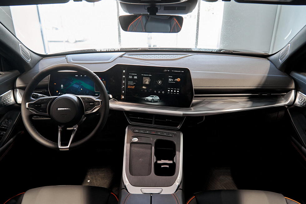 Haval F7 Премиум, черный