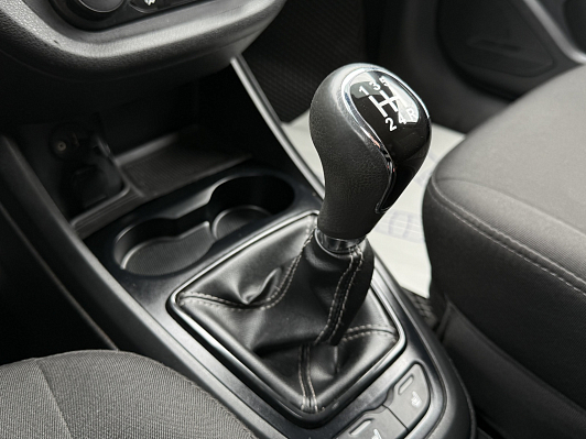 Lada (ВАЗ) Vesta Comfort Multimedia, 2018 года, пробег 106500 км