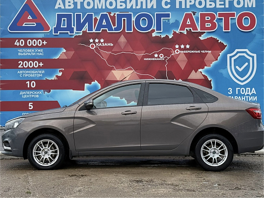 Lada (ВАЗ) Vesta Comfort Multimedia, 2018 года, пробег 106500 км