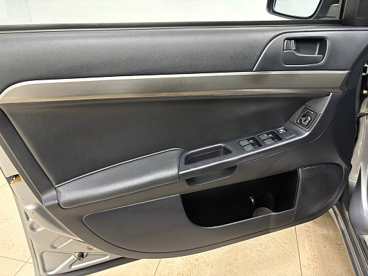 Mitsubishi Lancer Invite, 2012 года, пробег 147591 км