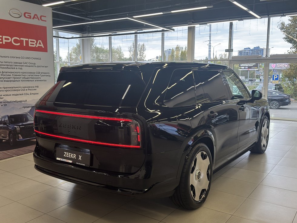 Zeekr 9X Hyper (6 seats), черный