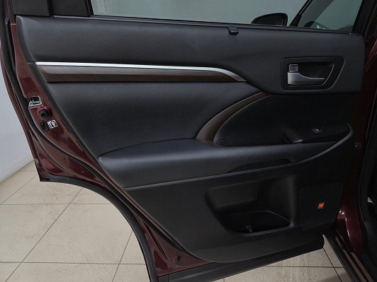 Toyota Highlander, 2014 года, пробег 61285 км