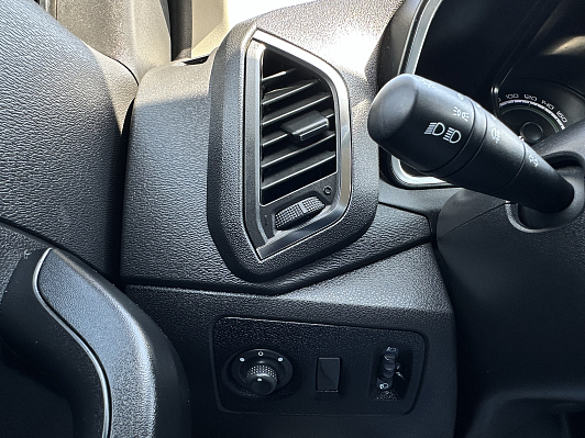 Lada (ВАЗ) XRAY Comfort, 2016 года, пробег 113500 км
