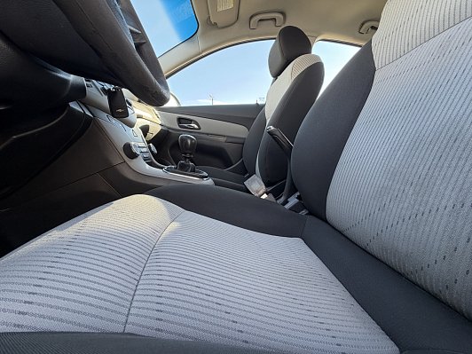 Chevrolet Cruze LS, 2012 года, пробег 187000 км