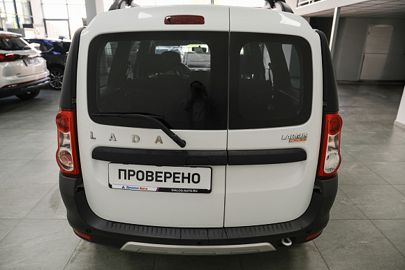 Lada (ВАЗ) Largus Luxe (5 мест), 2019 года, пробег 81000 км