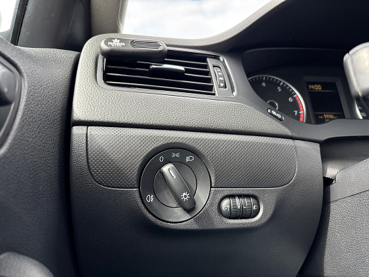 Volkswagen Jetta Conceptline, 2013 года, пробег 208375 км