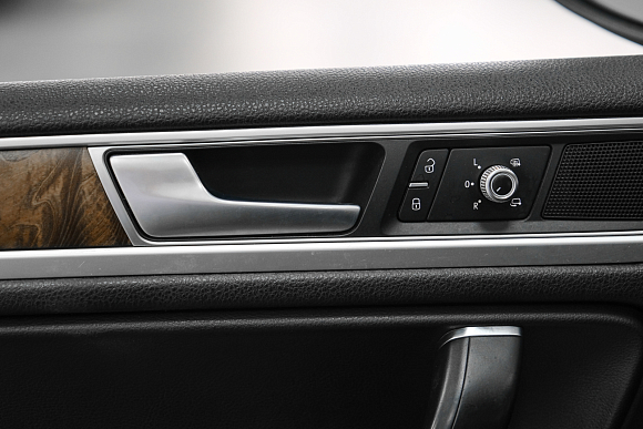 Volkswagen Touareg Business, 2015 года, пробег 335000 км
