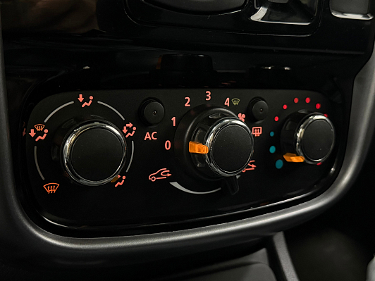 Renault Duster LE Adventure, 2012 года, пробег 71234 км
