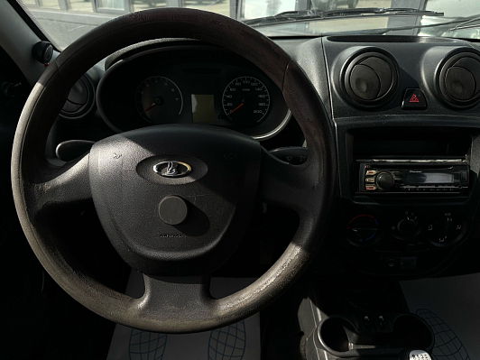 Lada (ВАЗ) Granta, 2013 года, пробег 221000 км