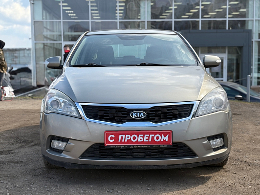 Kia Ceed, 2010 года, пробег 233000 км