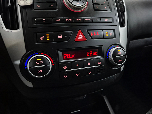 Kia Ceed, 2010 года, пробег 179993 км